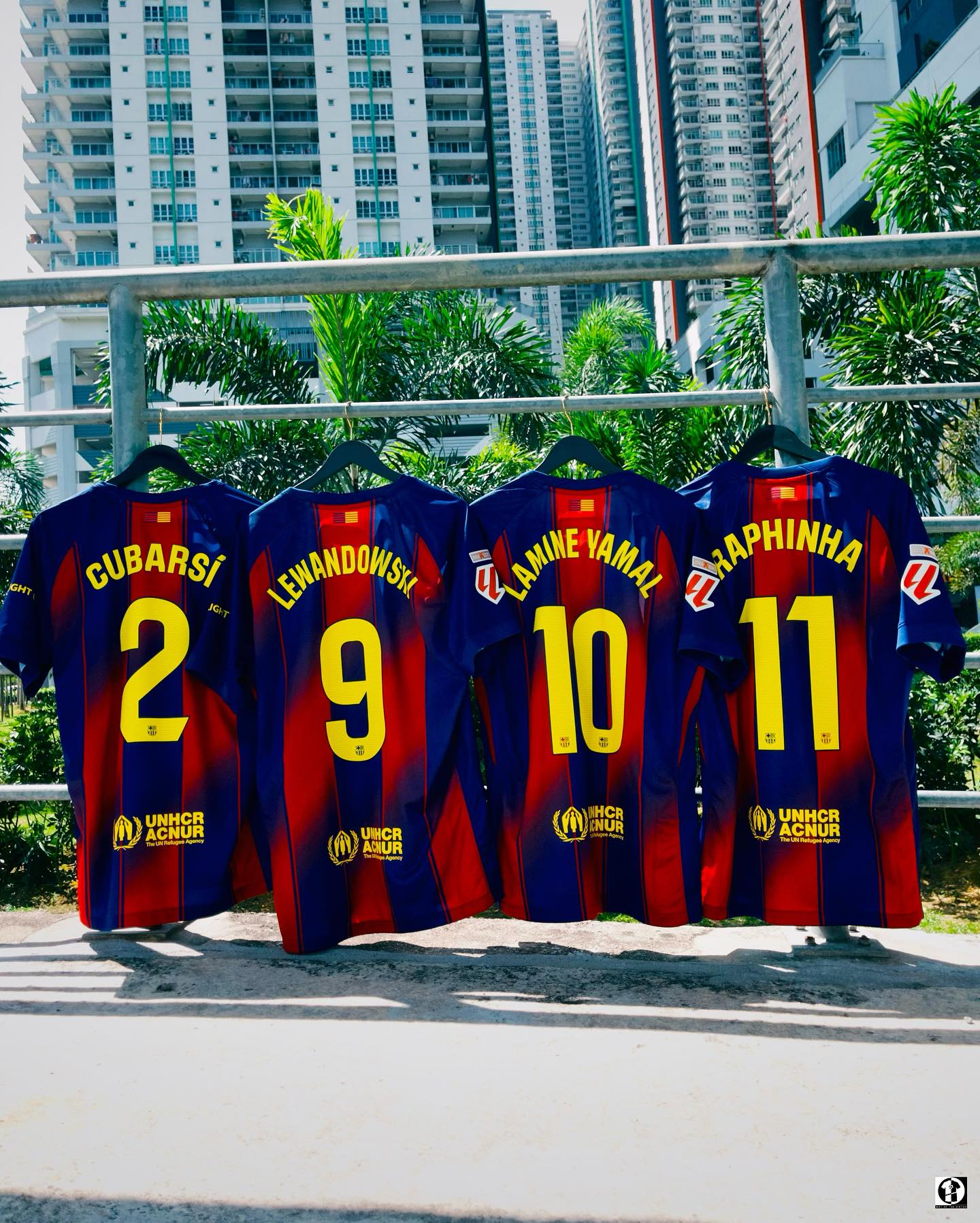 Barcelona Local 25/26 con parches de la UCL