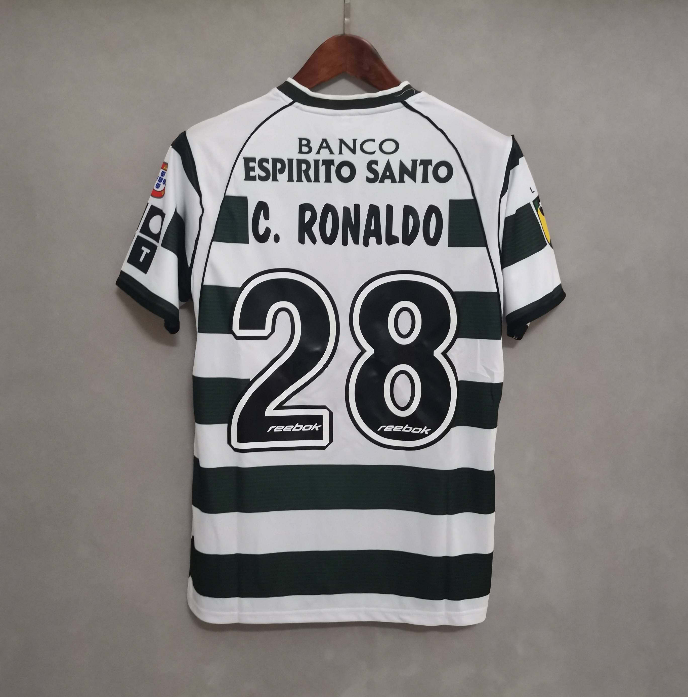 Sporting Lisboa Home 02-03 – Ronaldo #28