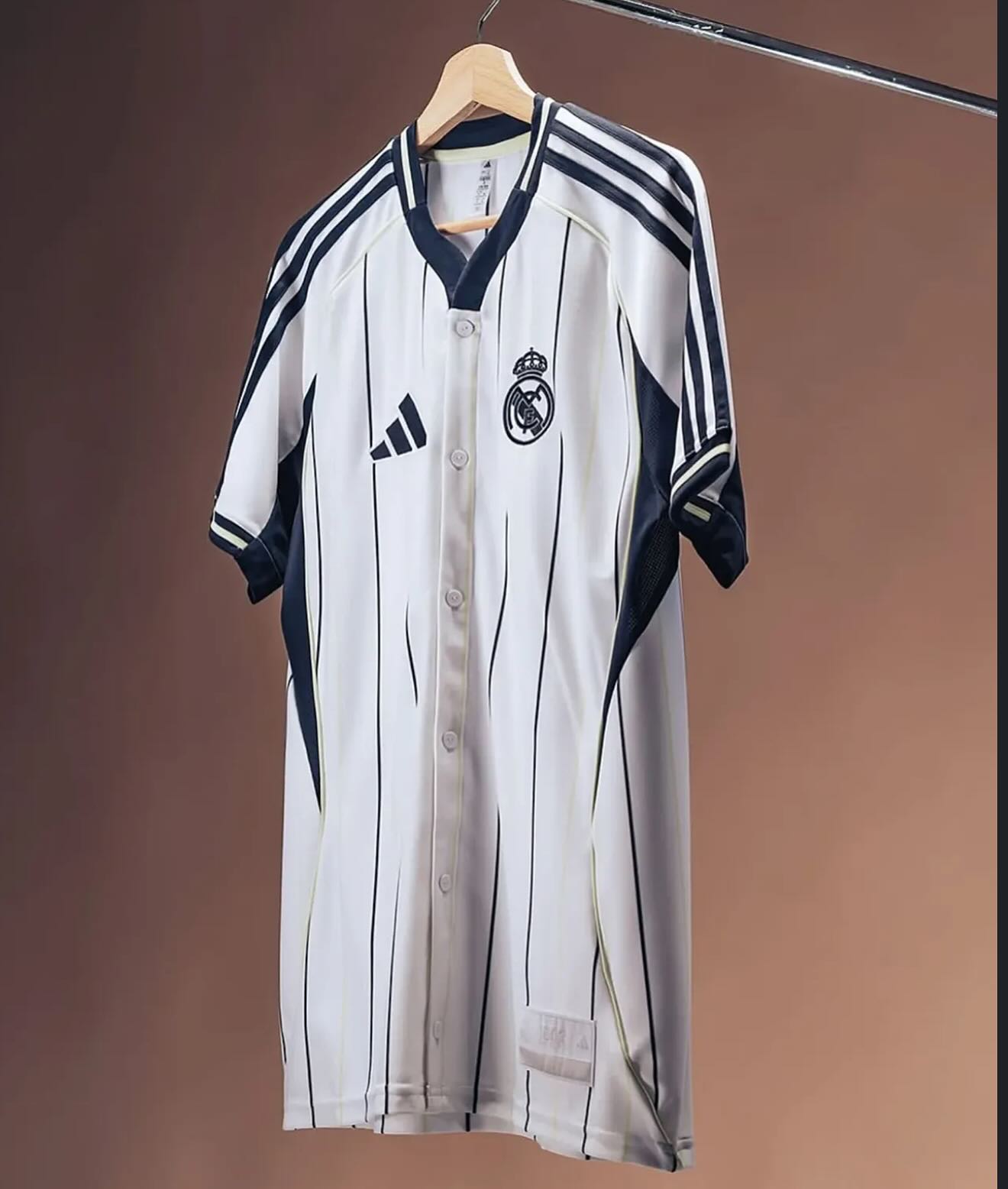 Real Madrid Modelo tipo Baseball 25/26